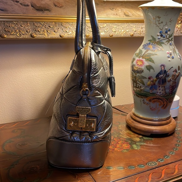 Marc Jacob’s satchel - Picture 2 of 9